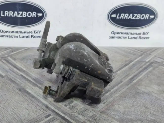 Суппорт правый задний Land Rover Sport L320