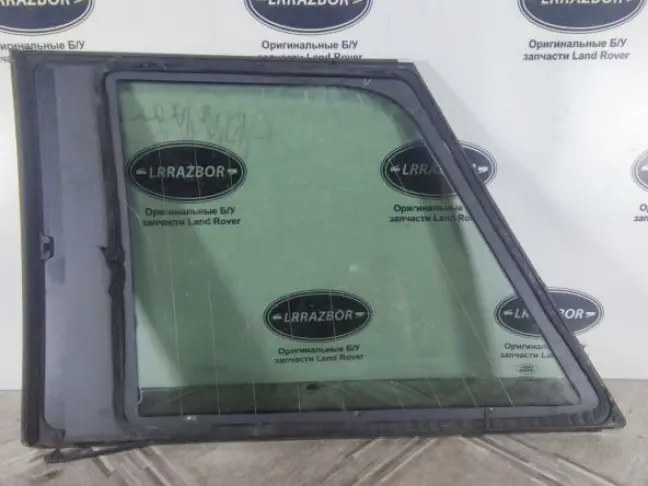 Стекло кузовное глухое правое Range Rover L322