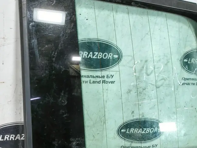 Стекло кузовное глухое левое Range Rover L322