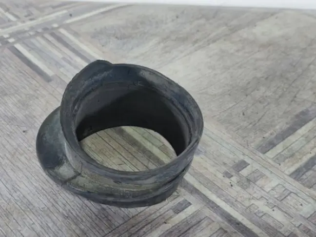 Воздуховод впускной Range Rover L322 05-09