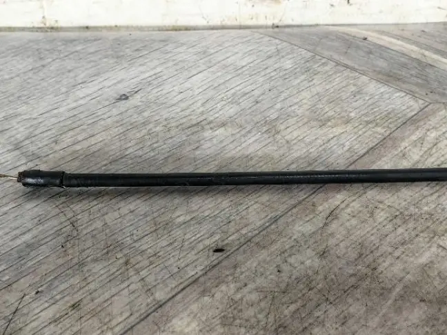 Трос замков капота центр Range Rover L322