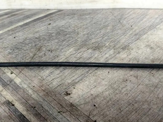 Трос замков капота центр Range Rover L322