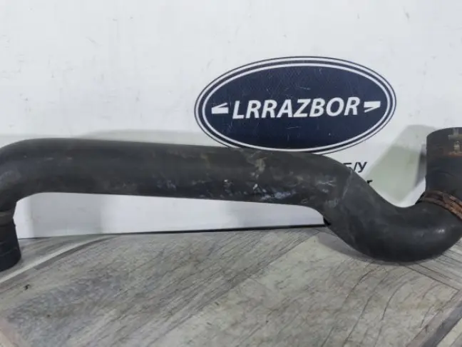Патрубок охлаждения Range Rover 3 L322 3.6