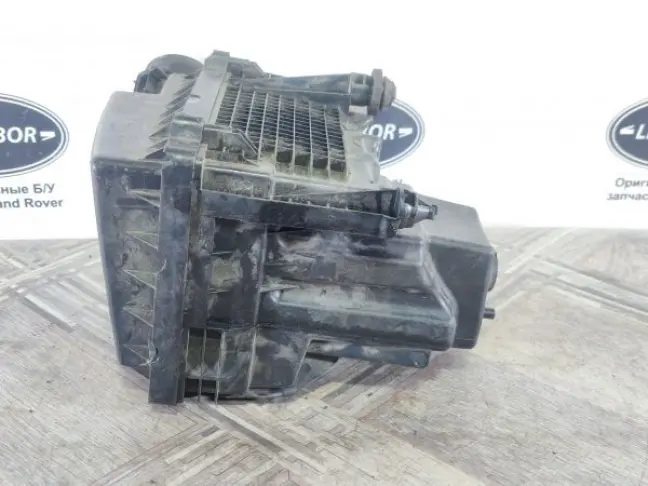 Корпус фильтра Land Rover Freelander 2 L359
