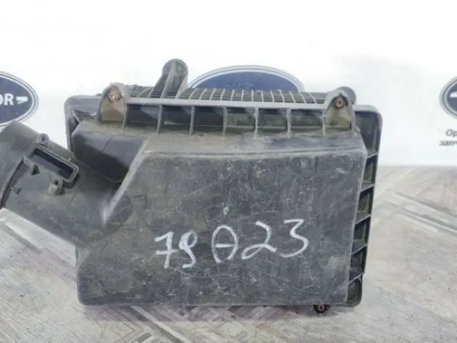 Корпус фильтра Land Rover Freelander 2 2.2