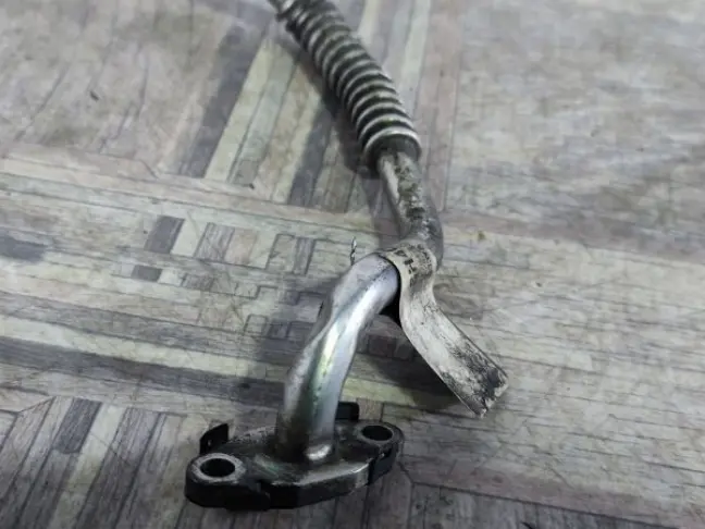 Трубка слива масла левая Range Rover 3 L322 3.6