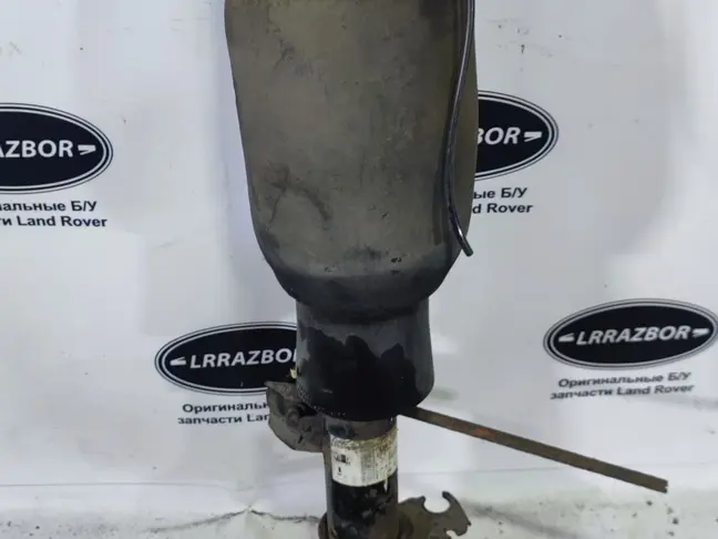 Стойка в сборе левая передняя Range Rover 3 L322