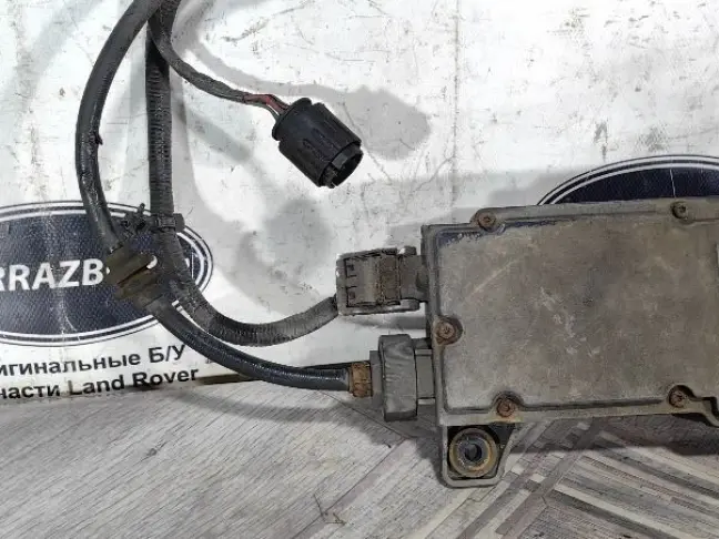 ЭБУ ручником Range Rover L322 07-09