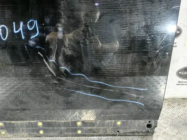 Дверь передняя левая DISCOVERY 3/4 L319 05-14