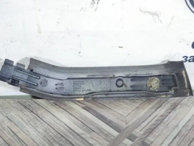 Молдинг крыши правый Range Rover L322 02-12