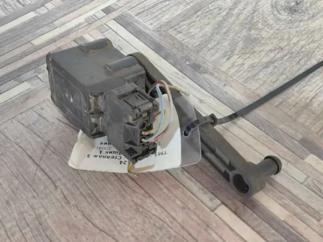 Датчик задний правый кузова Land Rover Discovery 3