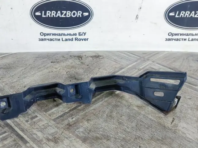 Кронштейн передний правый Discovery 3 L319