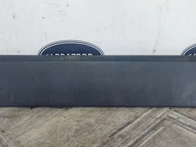 Накладка откидного борта DISCOVERY 3 L319 05-09