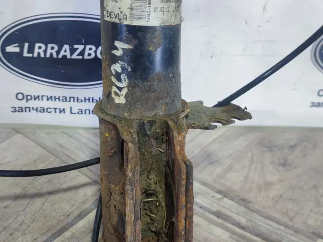 Стойка передняя левая CVD Range Rover L322 09-12