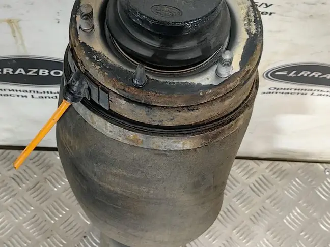 Стойка передняя правая CVD Range Rover L322 09-12