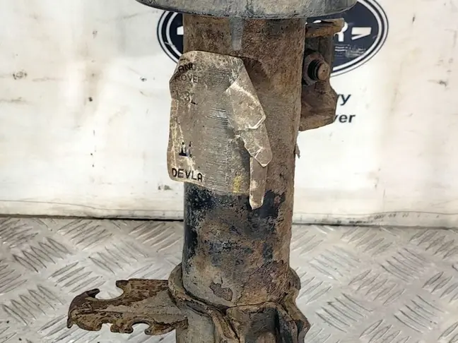 Стойка передняя правая CVD Range Rover L322 09-12