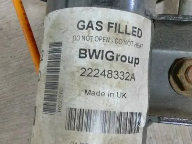 Стойка передняя правая CVD Range Rover L322 09-12