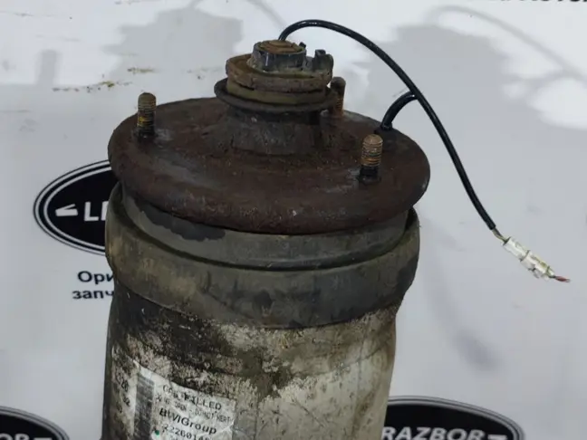 Пневмостойка задняя правая Range Rover Sport L320