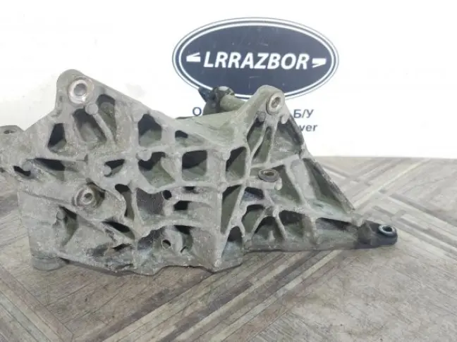 Кронштейн генератора Range Rover Sport 3.0 L320