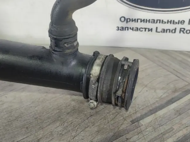 Патрубок турбины левый Range Rover Sport 3.0