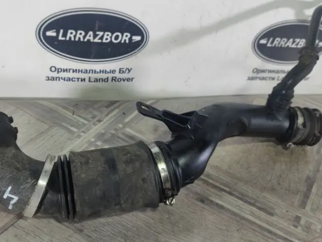 Патрубок турбины левый Range Rover Sport 3.0