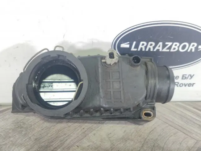 Воздуховод впускной Range Rover Sport 3.0