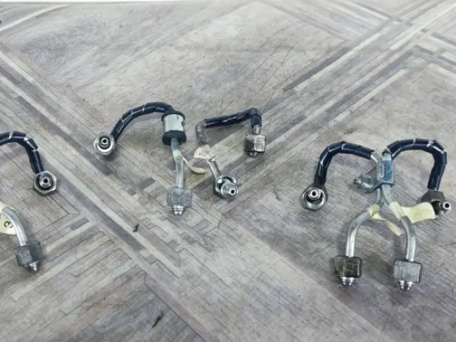 Трубка топливная Range Rover Sport 3.0