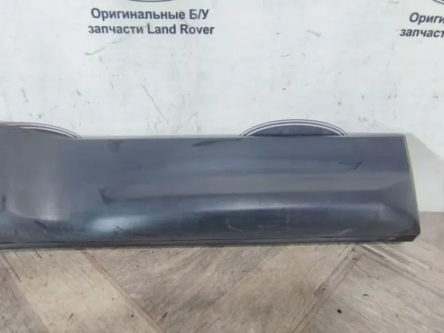 Молдинг двери задний правый Range Rover Sport 320