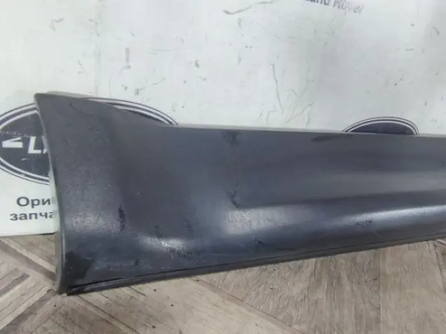 Молдинг двери задний правый Range Rover Sport 320