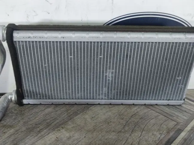 Радиатор печки  Range Rover Sport L320