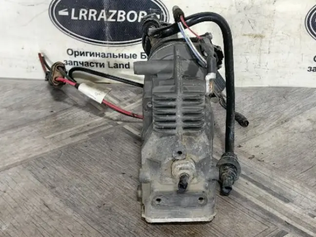 Компрессор пневмоподвески AMK L319/L320 05-13