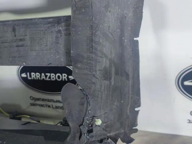 Диффузор радиатора Range Rover Sport L320 3.0