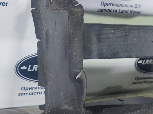 Диффузор радиатора Range Rover Sport L320 3.0