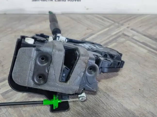 Замок двери задней левой Evoque 2011-2018