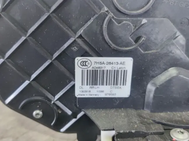 Замок двери задней левой Evoque 2011-2018