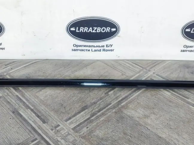 Молдинг стекла правого заднего Evoque 2011-2018