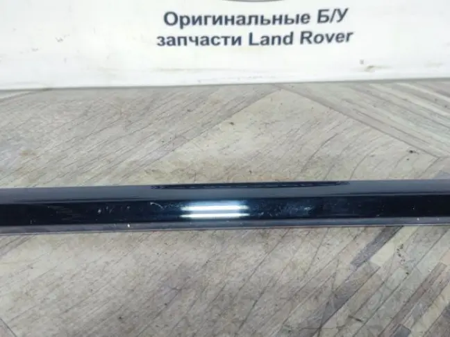 Молдинг стекла правого заднего Evoque 2011-2018