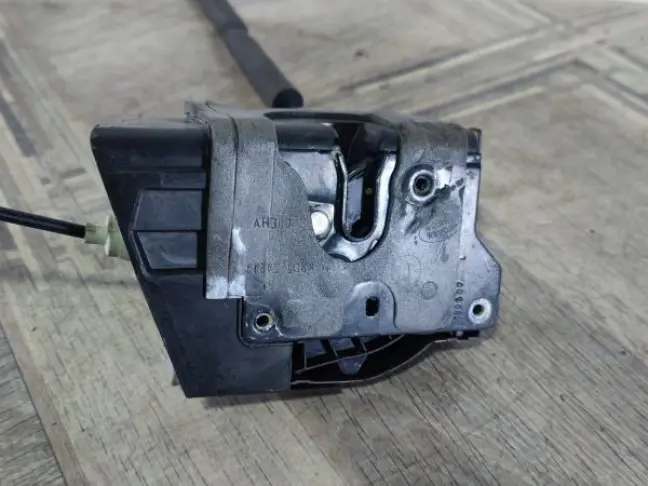 Замок двери задний левый Evoque 2 2018-2022