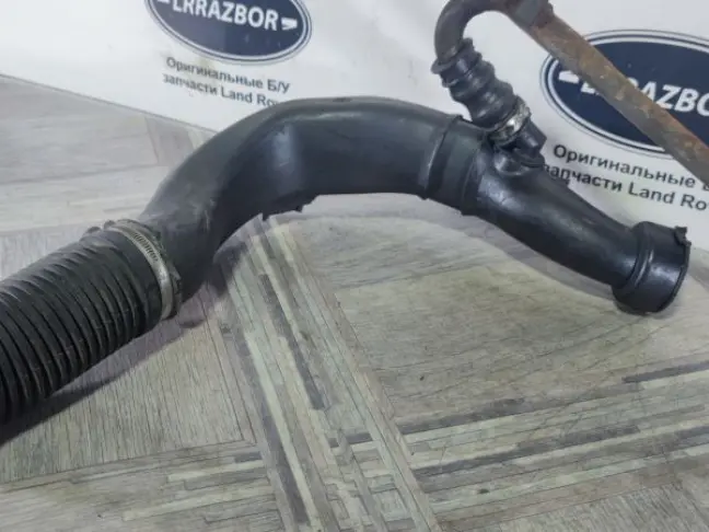 Патрубок воздушный правый Range Rover 3 L322 3.6