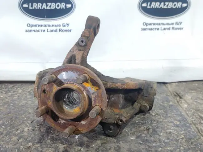 Кулак передний правый Land Rover Freelander 2.2