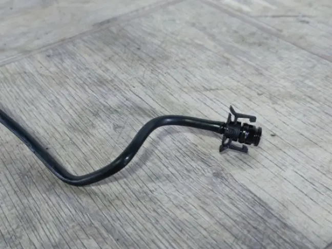 Трубка охлаждения Land Rover Freelander 2