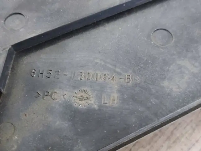 Площадка фары левая Land Rover Freelander 2 2.2