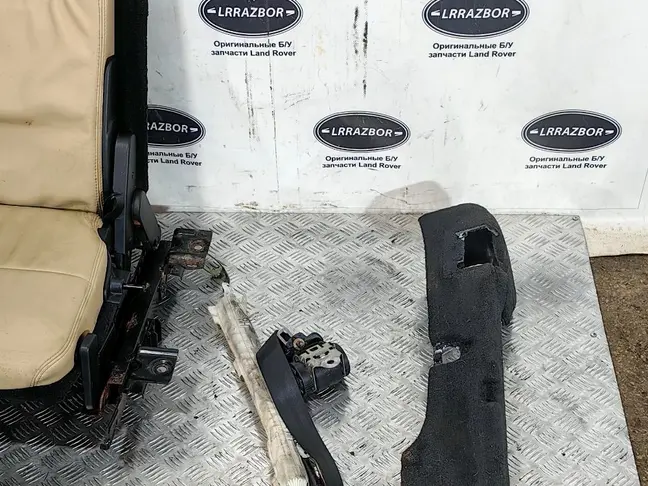 Третий ряд сидений DISCOVERY 3/4 L319 05-14