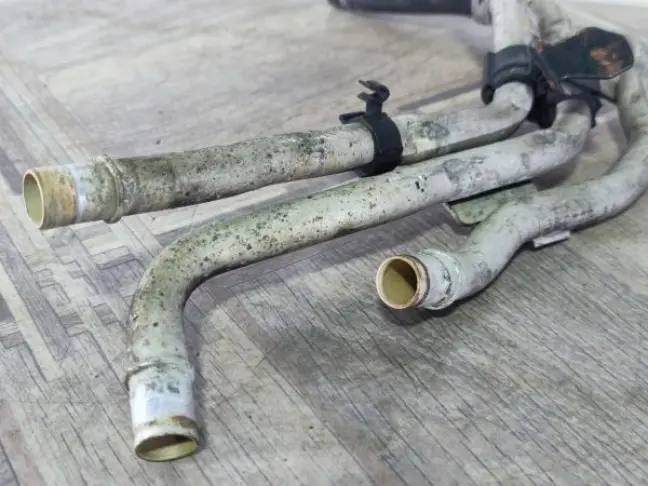 Патрубок печки алюминий Range Rover Sport 3.0