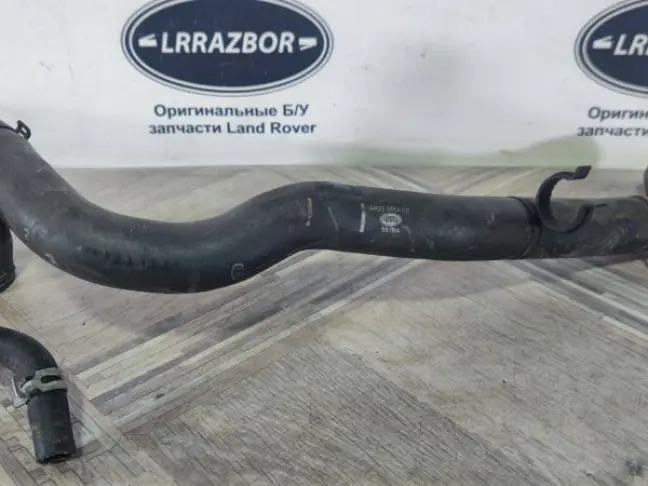 Патрубок охлаждения Range Rover Sport 3.0