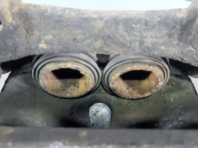 Суппорт передний правый DISCOVERY 4 L319 3.0