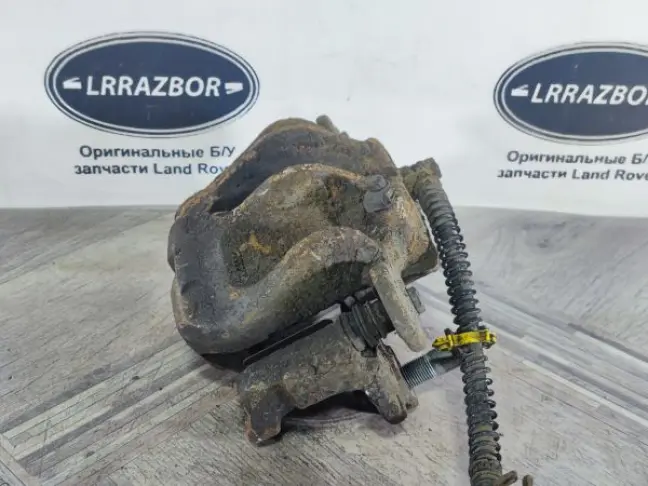 Суппорт передний правый DISCOVERY 4 L319 3.0