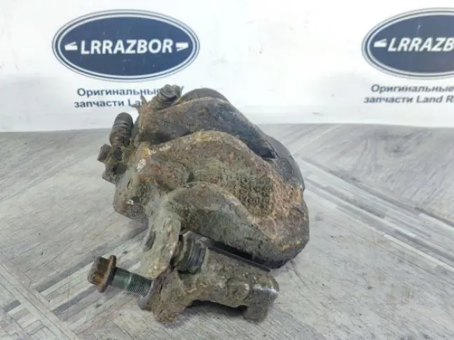 Суппорт передний правый DISCOVERY 4 L319 3.0