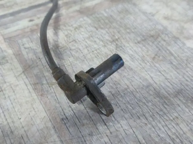 Датчик ABS передний DISCOVERY 3/4 L319