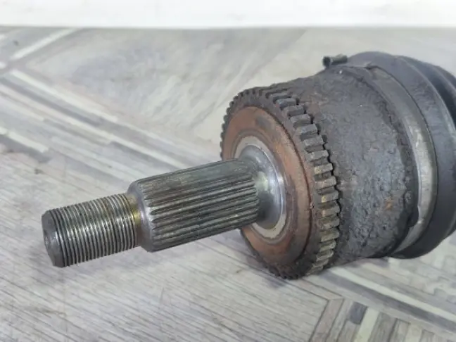 Привод передний левый DISCOVERY 3 L319 2.7 3.0